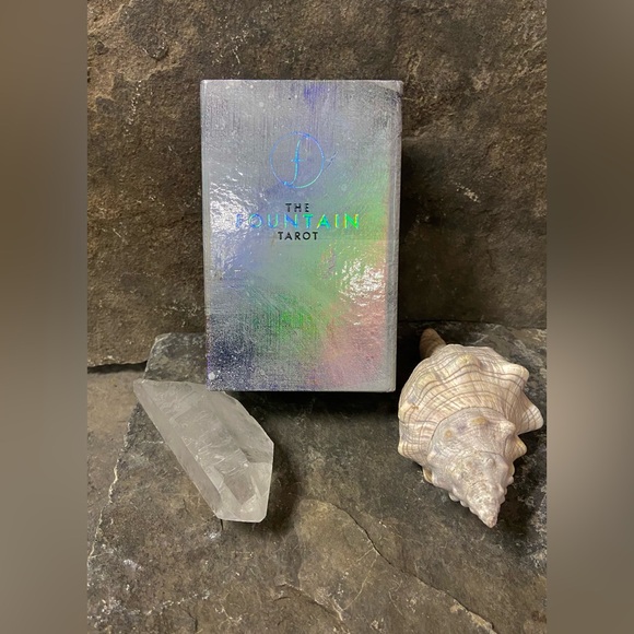 The Fountain Tarot Cards - Picture 4 of 8